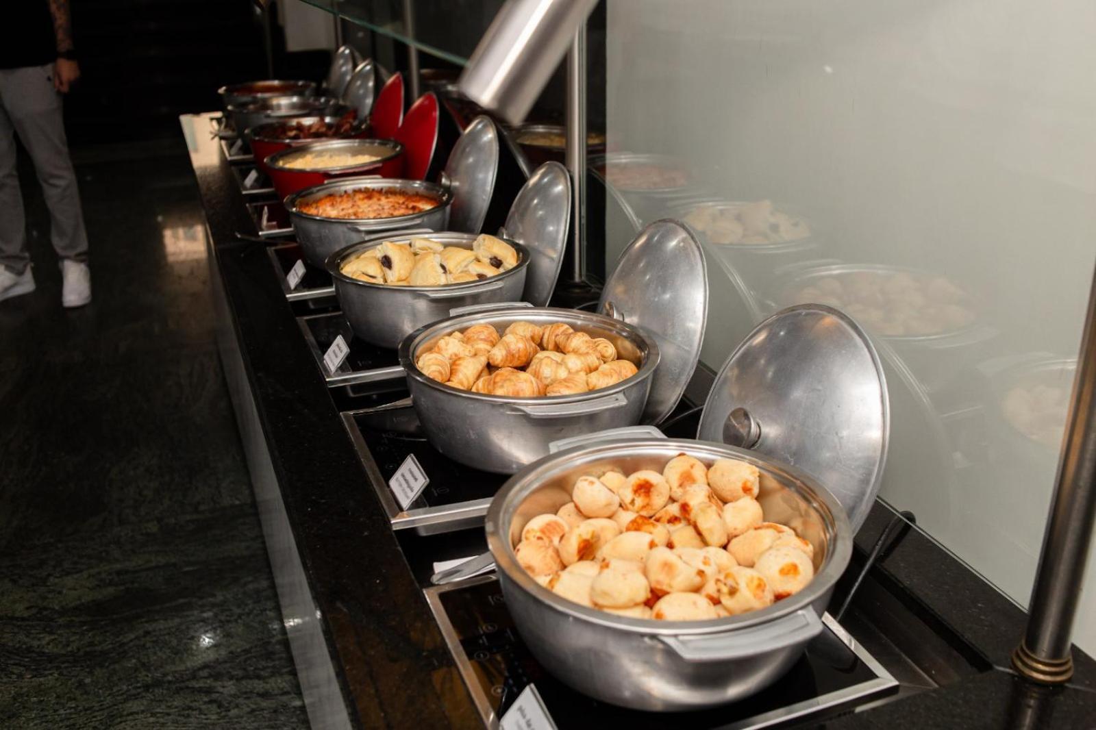 Ouro Minas Hotel Belo Horizonte, Dolce By Wyndham Ngoại thất bức ảnh A chafing dish