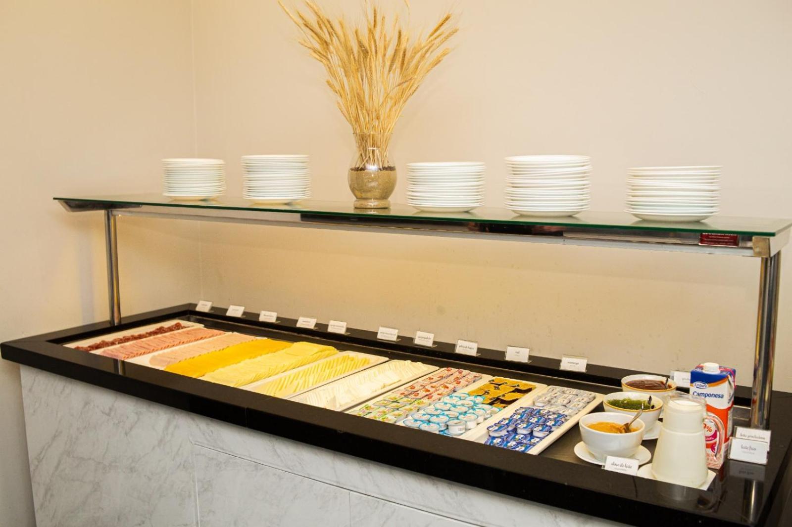Ouro Minas Hotel Belo Horizonte, Dolce By Wyndham Ngoại thất bức ảnh A salad bar